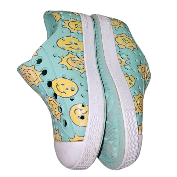 Native Shoes - Picture 5 of 7